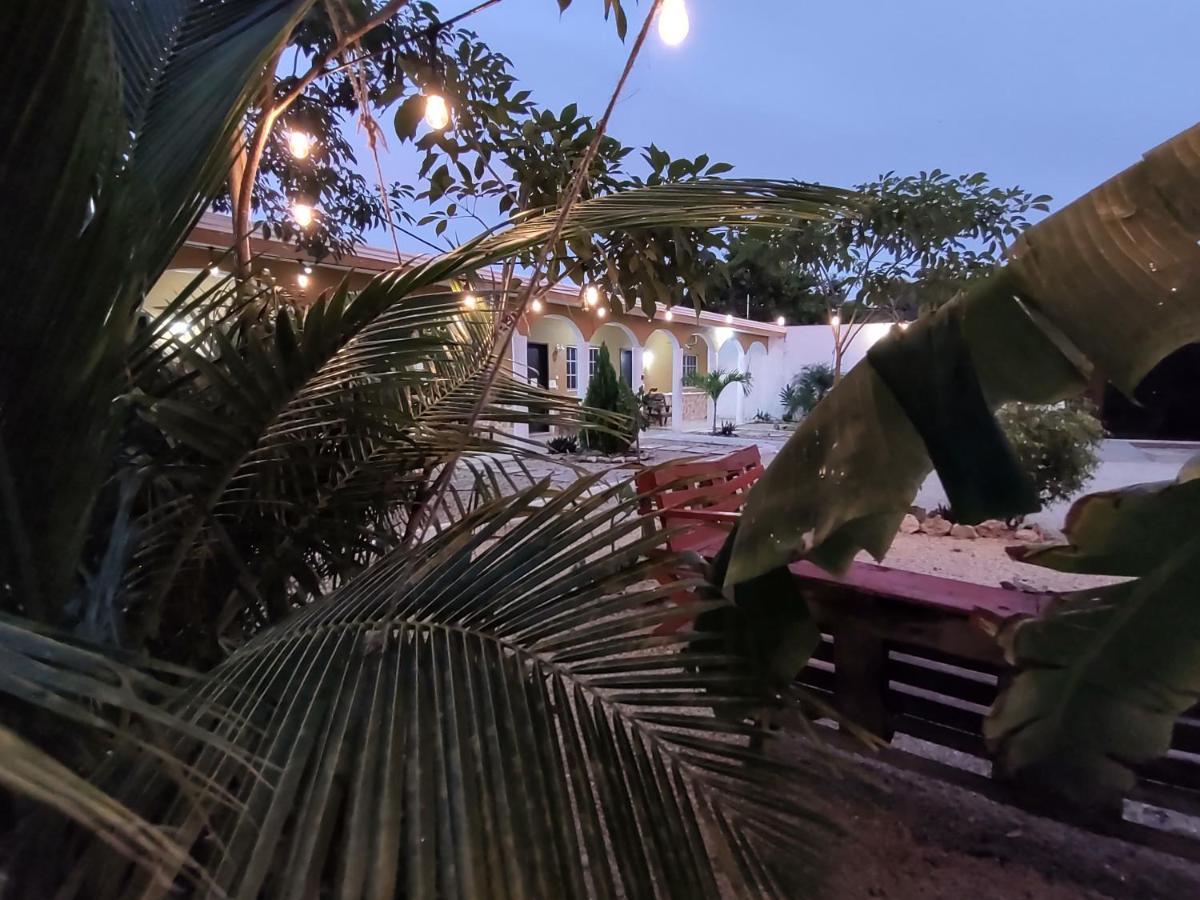 HOTEL VILLA GABRIELA -Restaurante desayunos, Ecoturs terrestres, Celestun Exterior foto