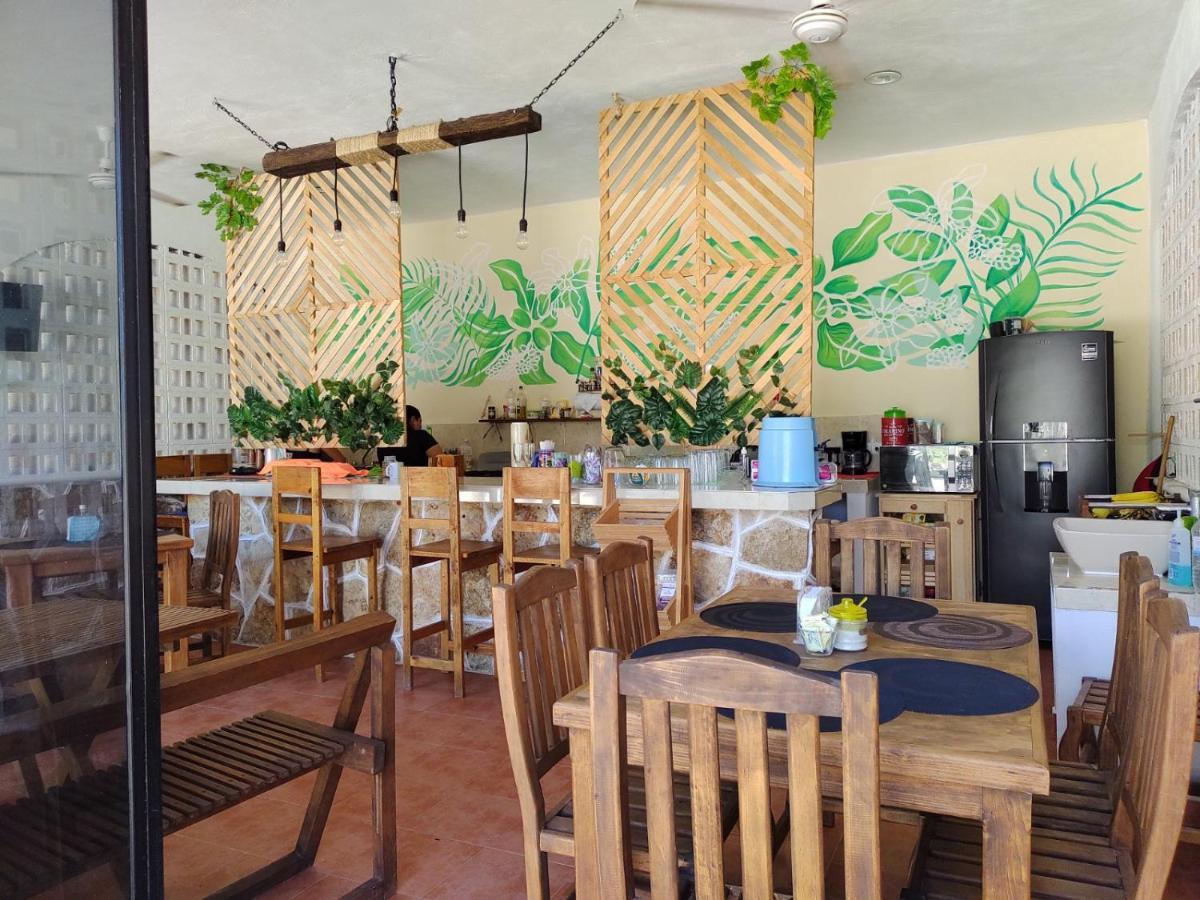 HOTEL VILLA GABRIELA -Restaurante desayunos, Ecoturs terrestres, Celestun Exterior foto