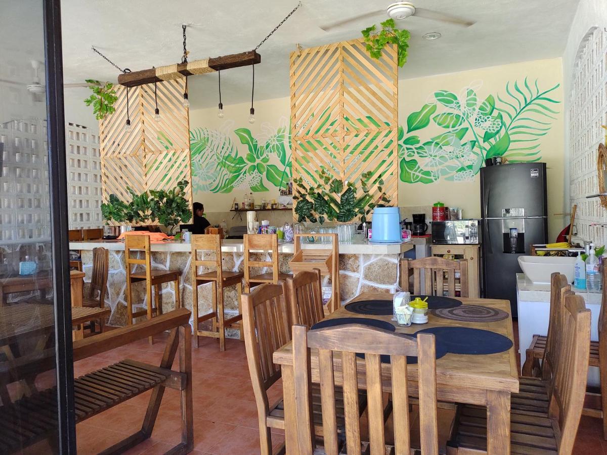 HOTEL VILLA GABRIELA -Restaurante desayunos, Ecoturs terrestres, Celestun Exterior foto